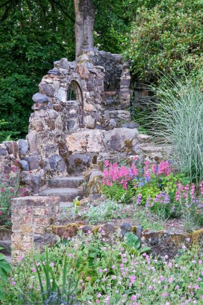 Ruins at Great Comp Garden