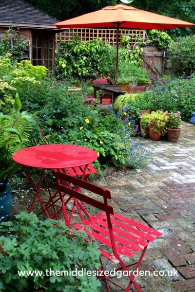 Create colour in a cottage garden