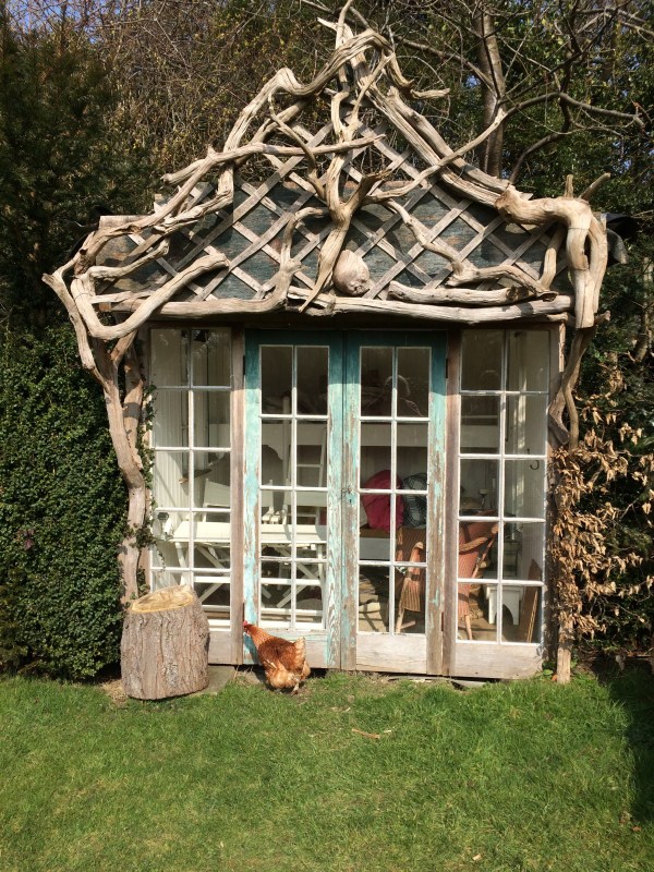 Romantic shed