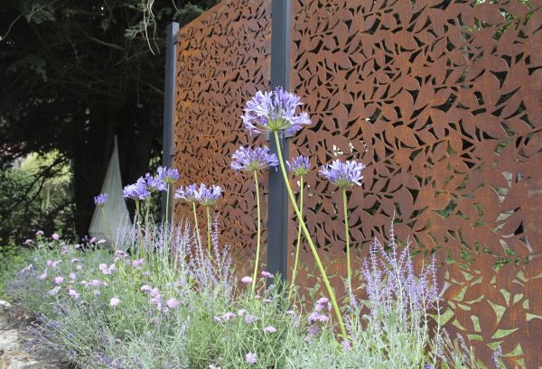 Laser-cut corten steel garden privacy screen