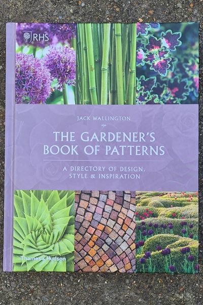 The Gardeners Book of Patterns