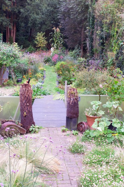 Recycle dead tree ferns as gateposts