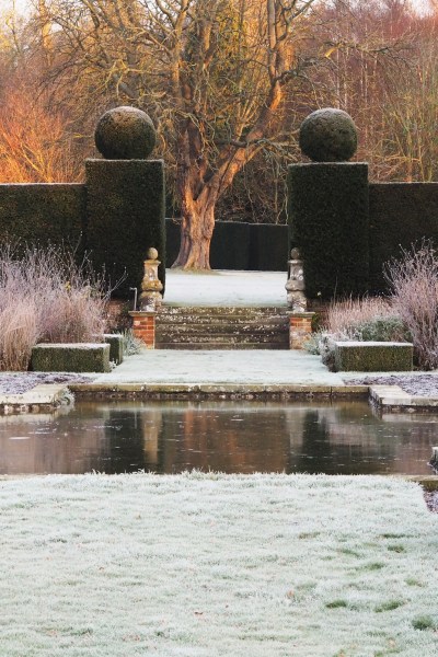 Consider a classical design for your pond #backyard 'gardendesign